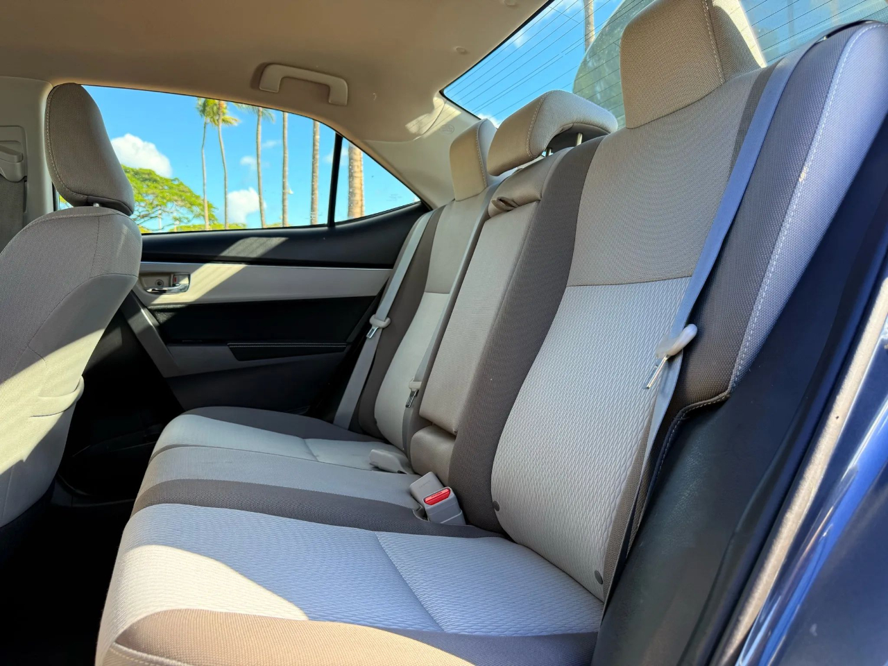 2018 Toyota Corolla XLE XSE photo 11