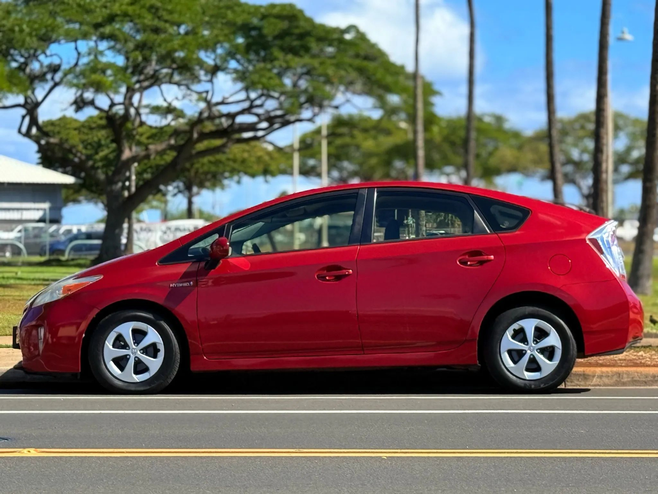 2014 Toyota Prius Two photo 2