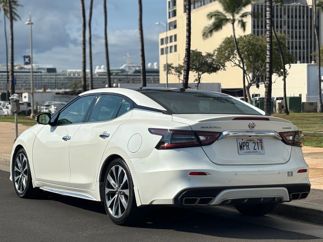 2021 Nissan Maxima Platinum photo 3