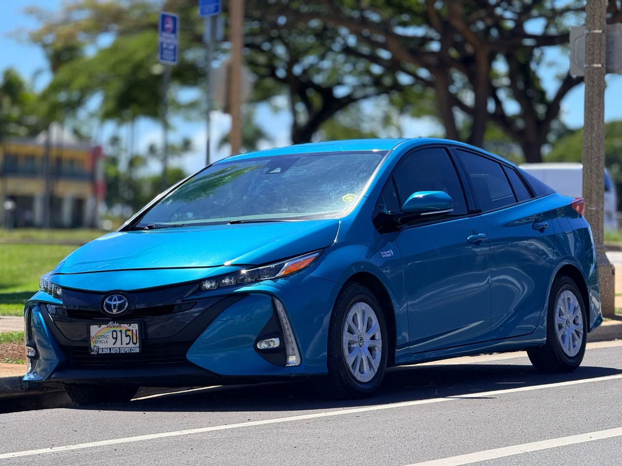 Toyota Prius Prime Premium (Natl) 2017