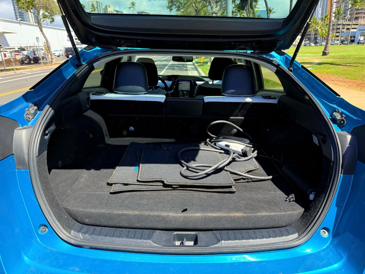 Toyota Prius Prime Premium (Natl) 2017