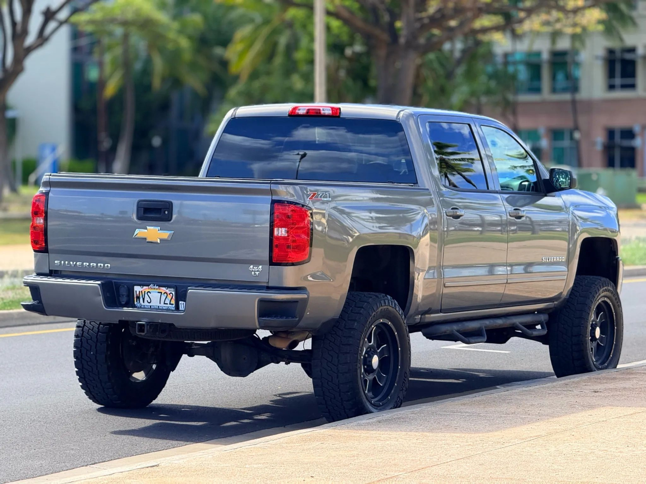 Chevrolet Silverado 1500 4WD Crew Cab 143.5" LT w/2LT 2017