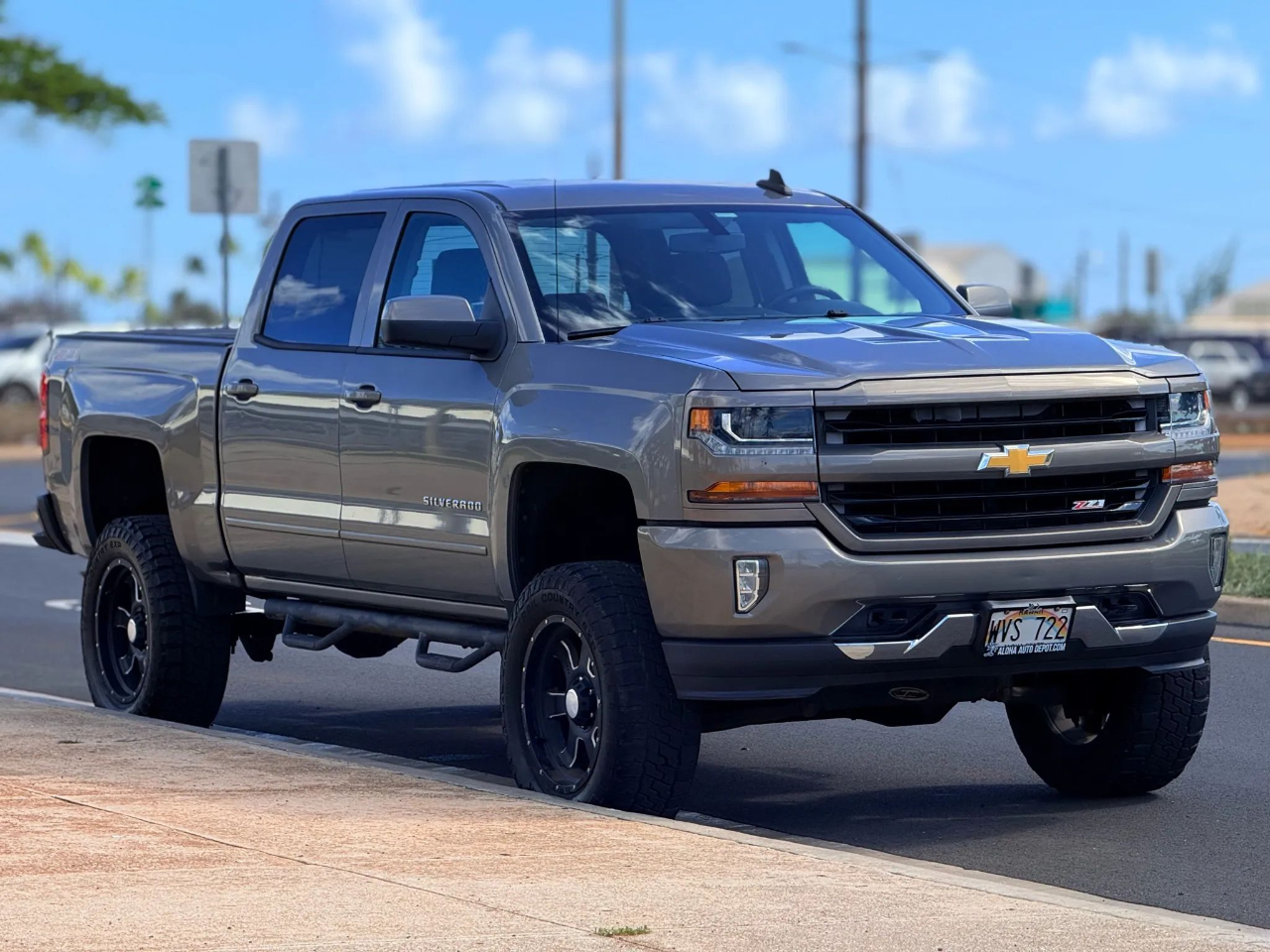 Chevrolet Silverado 1500 4WD Crew Cab 143.5" LT w/2LT 2017