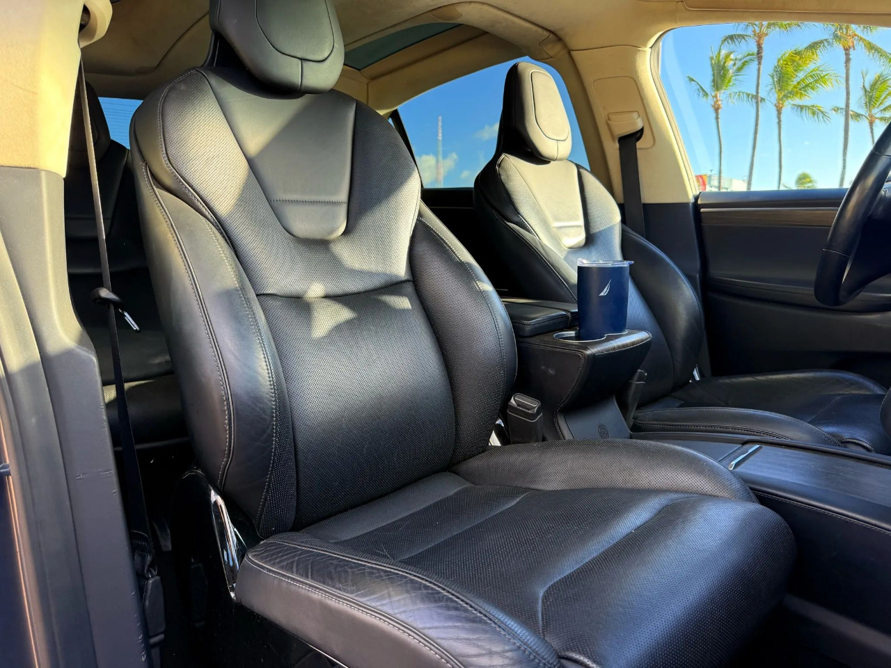 Tesla Model X AWD 4dr 90D 2016