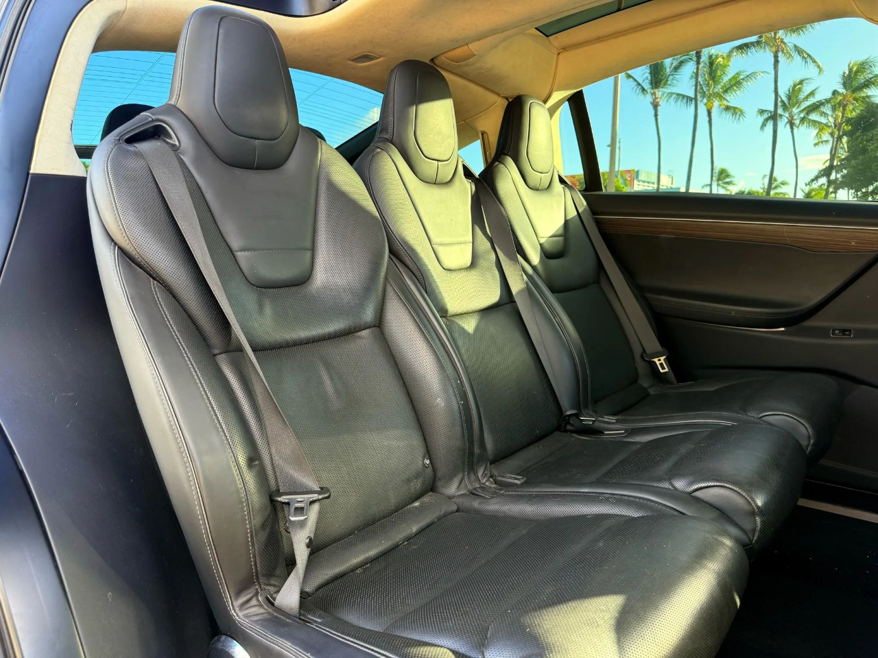 Tesla Model X AWD 4dr 90D 2016