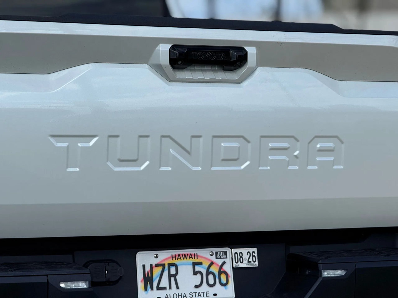 Toyota Tundra 4WD Limited Hybrid CrewMax 5.5' Bed (Natl) 2024