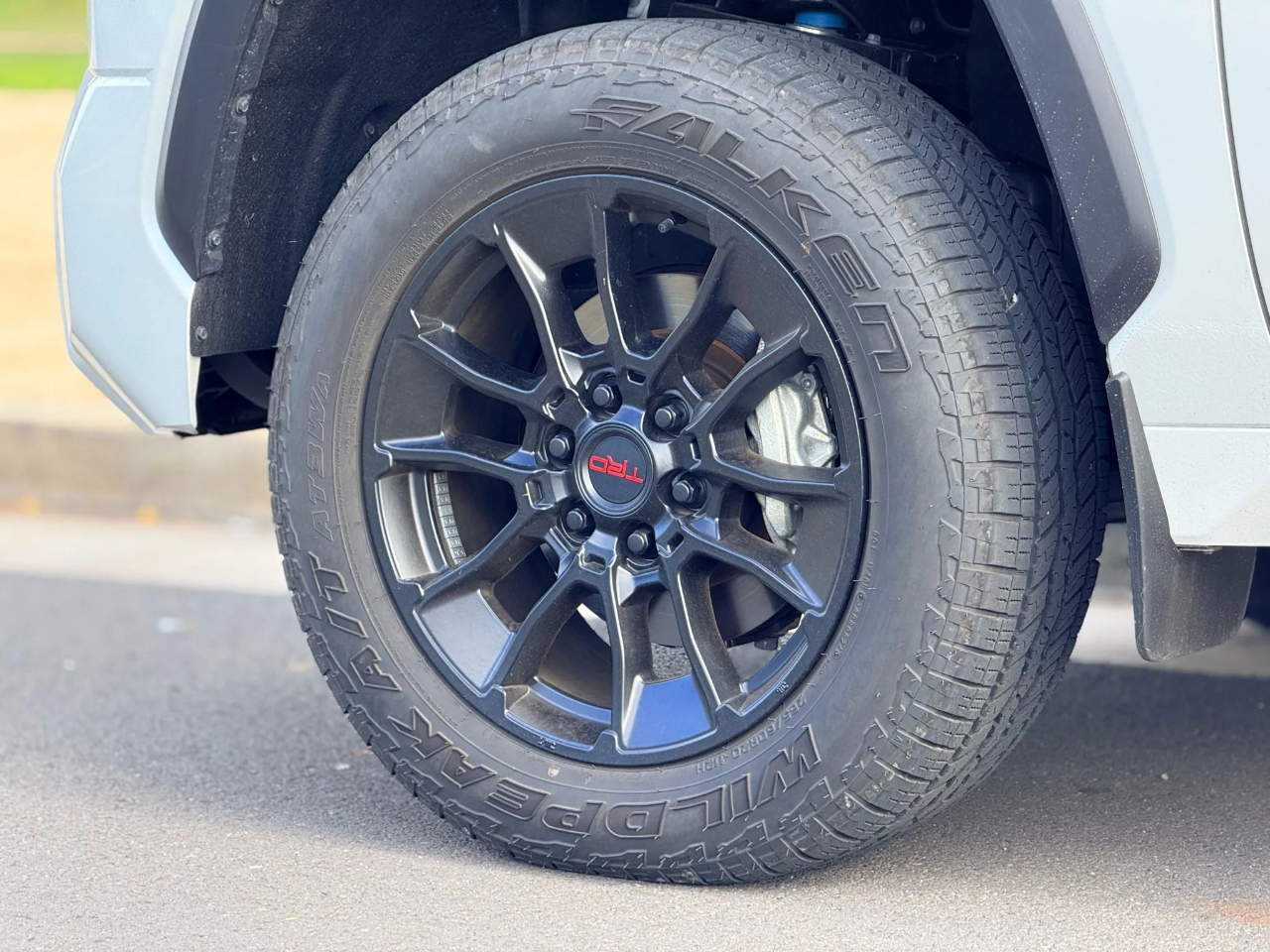 Toyota Tundra 4WD Limited Hybrid CrewMax 5.5' Bed (Natl) 2024