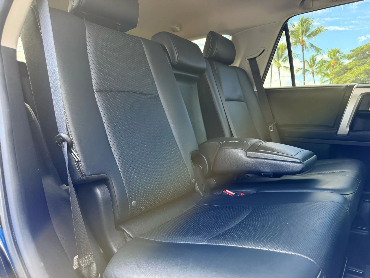 Toyota 4Runner Limited 2WD (Natl) 2018