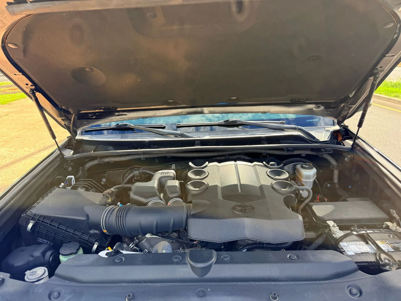 Toyota 4Runner Limited 2WD (Natl) 2018