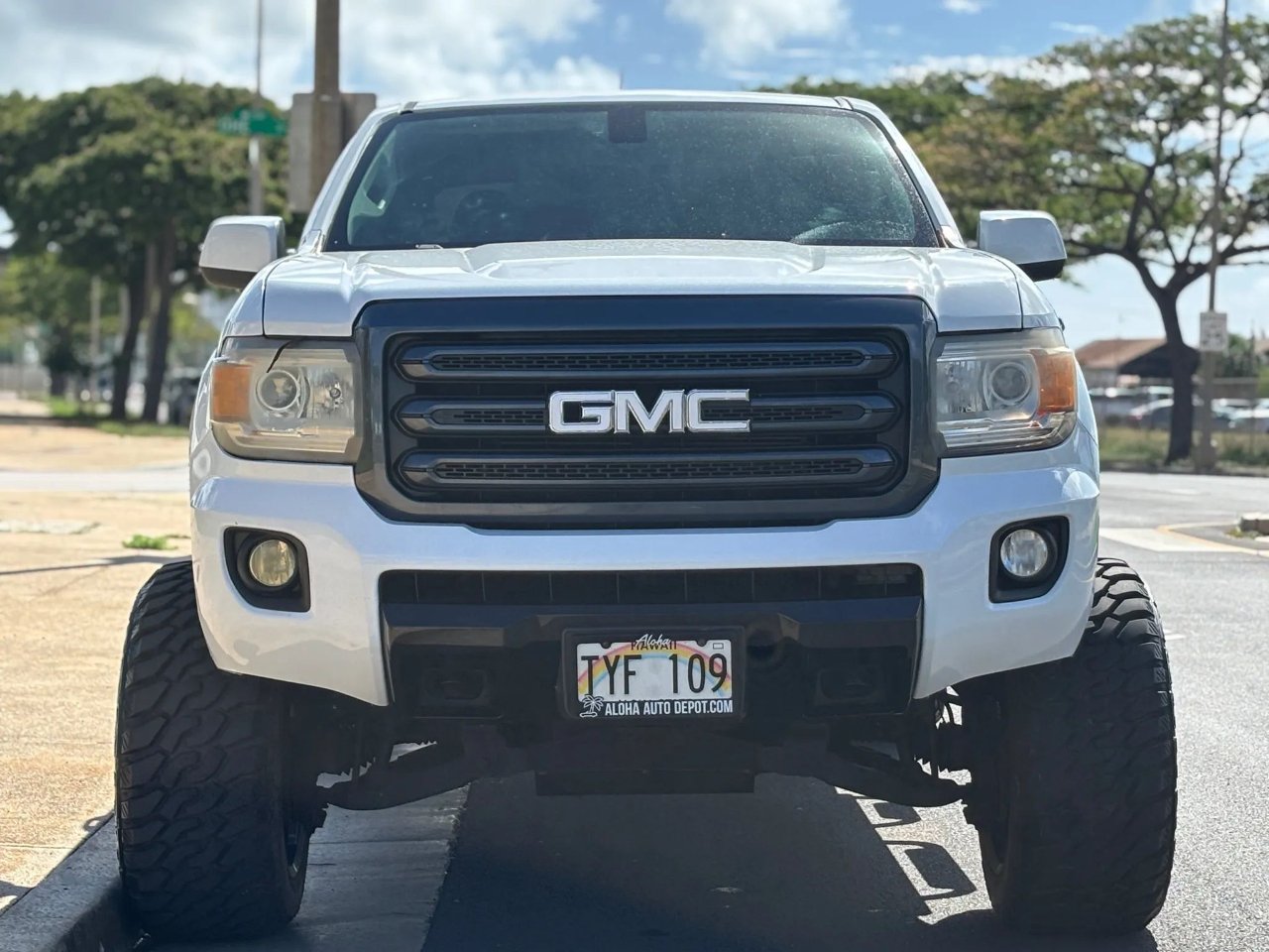 GMC Canyon 4WD Crew Cab 140.5" All Terrain w/Cloth 2018