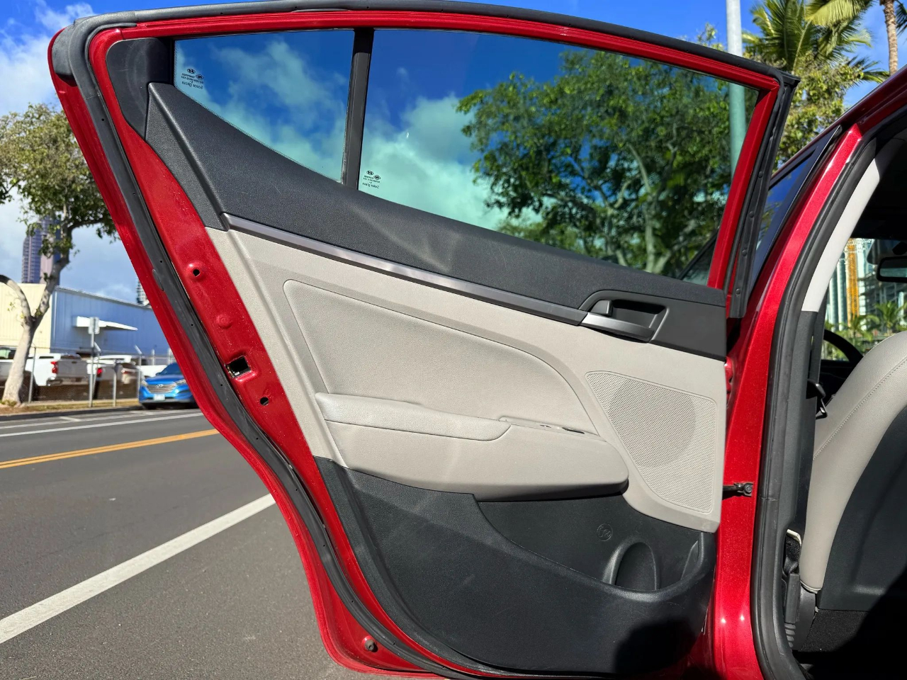 Hyundai Elantra  2017