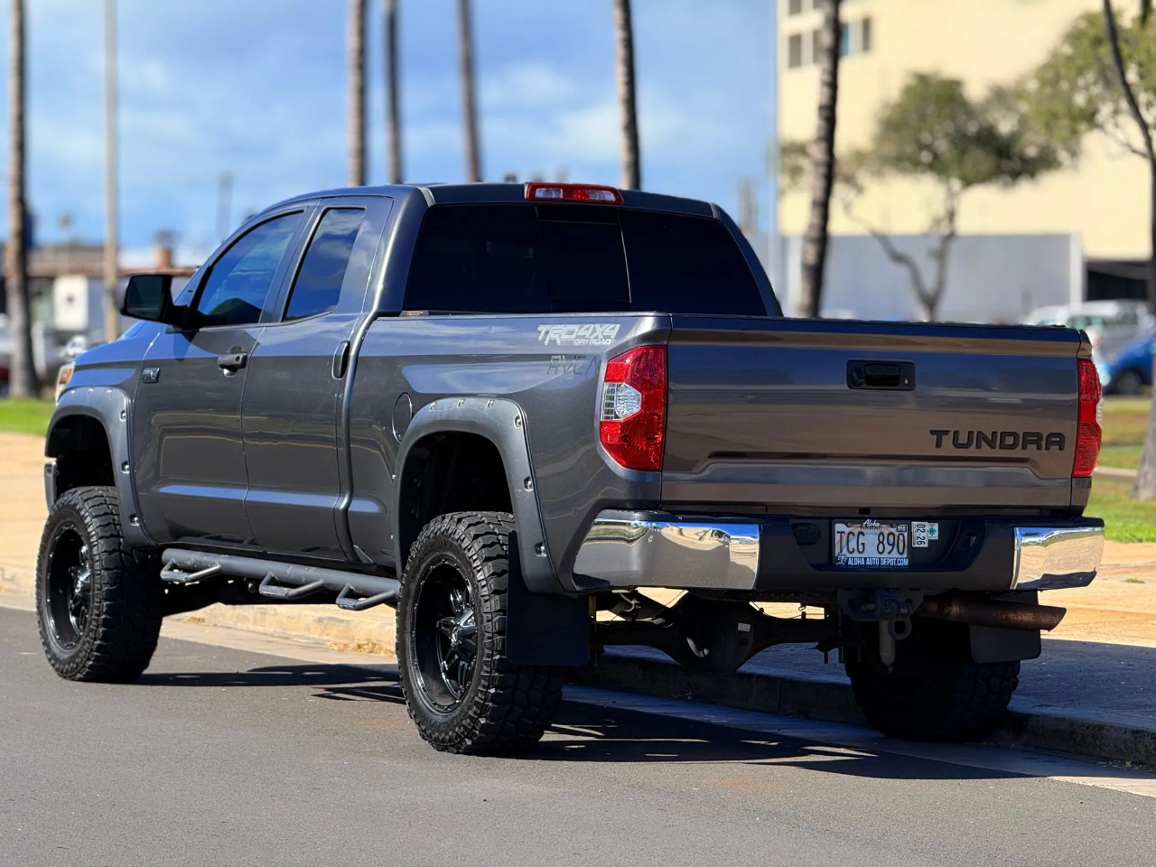 Toyota Tundra 4WD SR5 Double Cab 6.5' Bed 5.7L (Natl) 2017