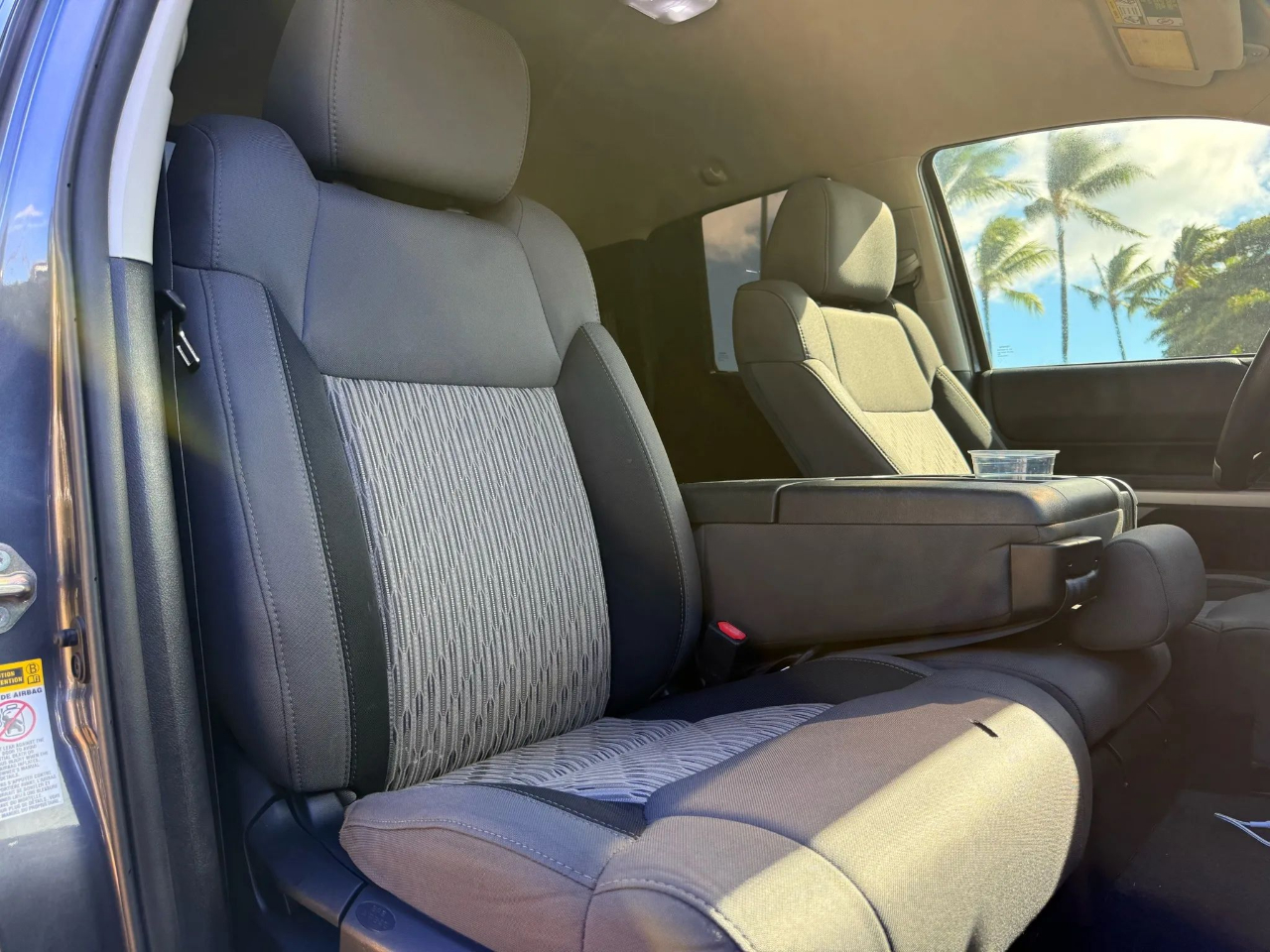 Toyota Tundra 4WD SR5 Double Cab 6.5' Bed 5.7L (Natl) 2017