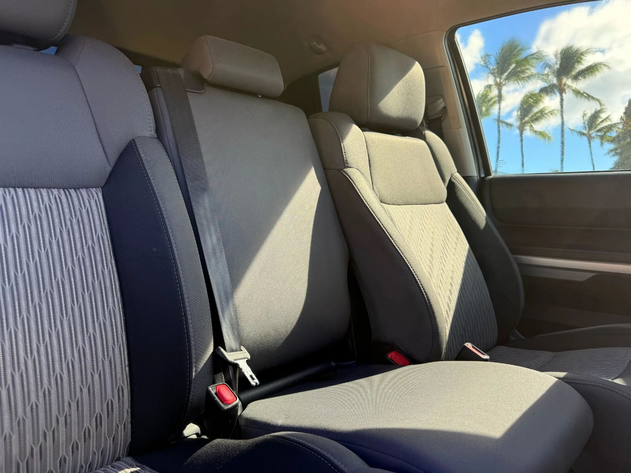 Toyota Tundra 4WD SR5 Double Cab 6.5' Bed 5.7L (Natl) 2017