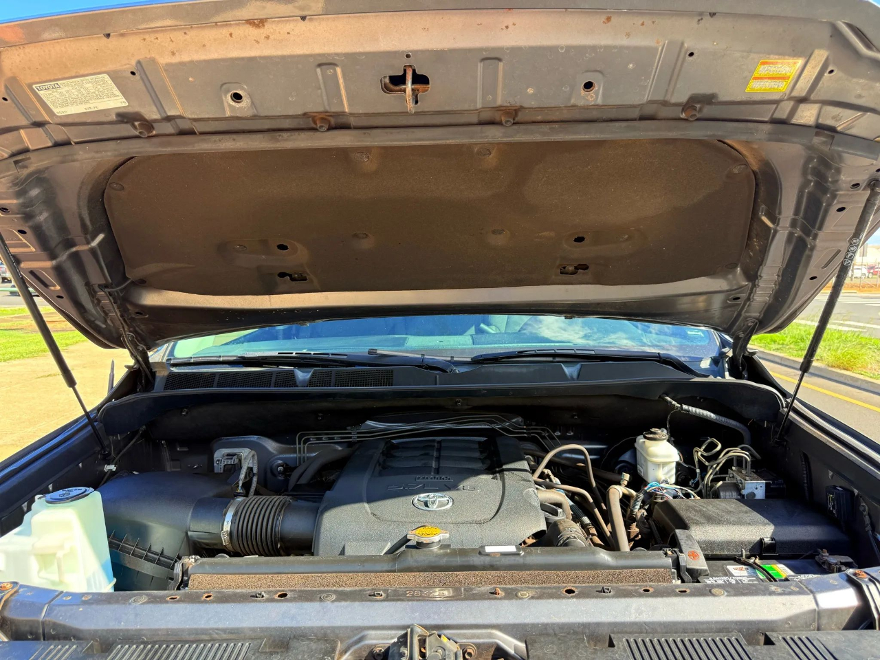 Toyota Tundra 4WD SR5 Double Cab 6.5' Bed 5.7L (Natl) 2017