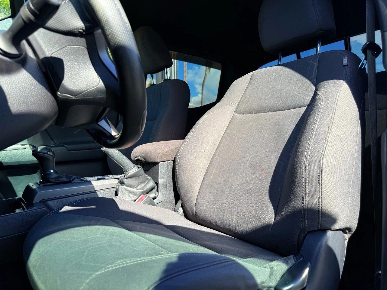 Toyota Tacoma 2WD Double Cab V6 AT SR5 (Natl) 2016