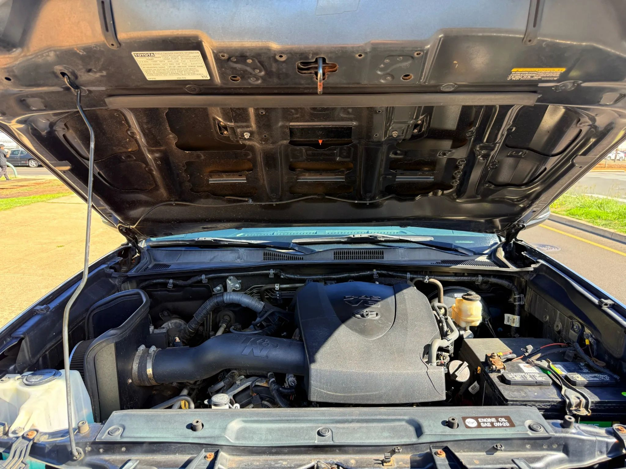 Toyota Tacoma 2WD Double Cab V6 AT SR5 (Natl) 2016