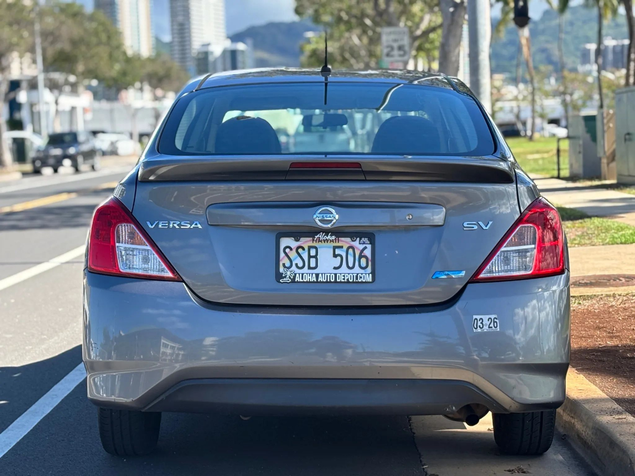 Nissan Versa 4dr Sdn CVT 1.6 S Plus 2016