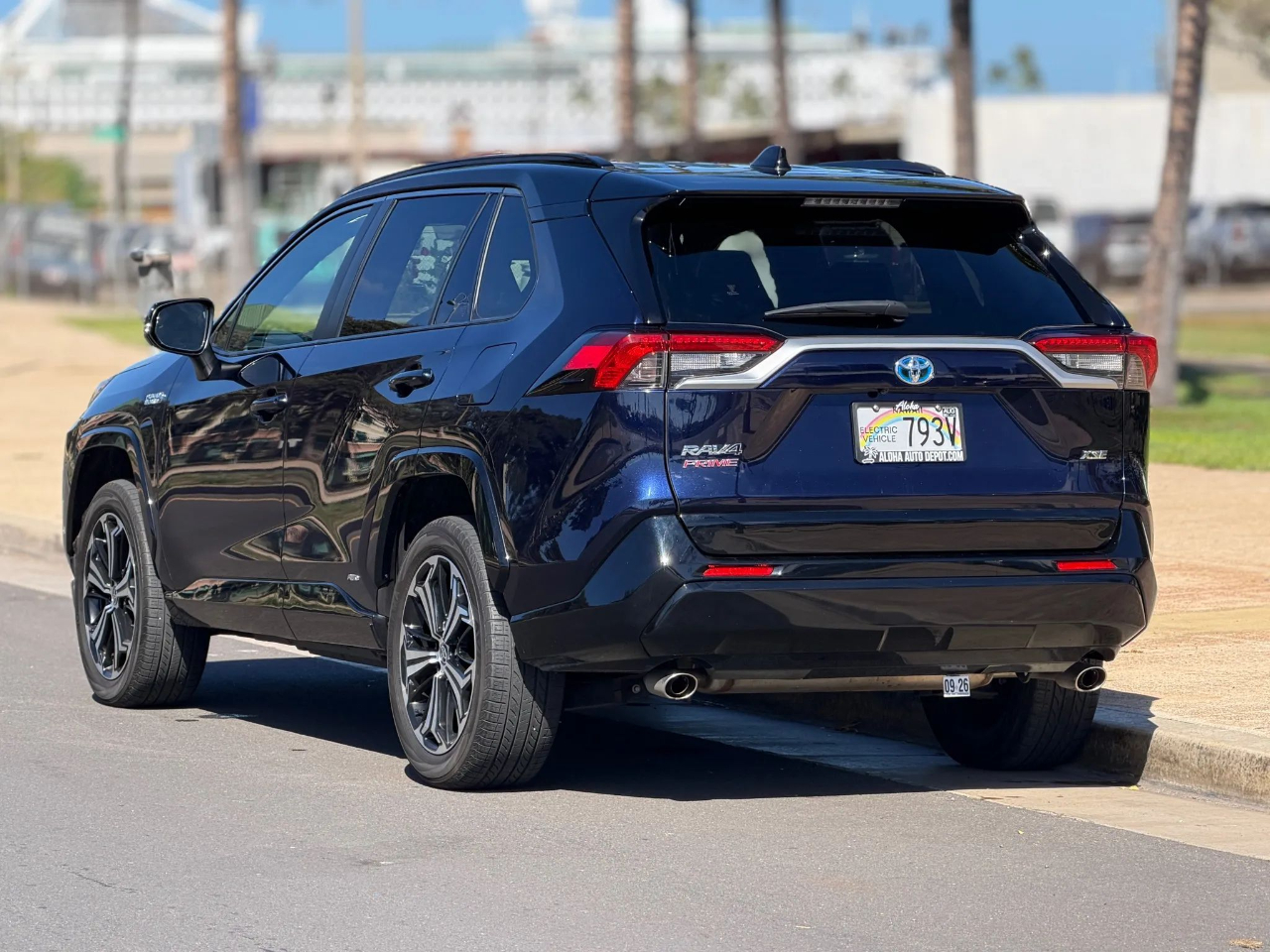 2021 Toyota RAV4 Prime XSE photo 2