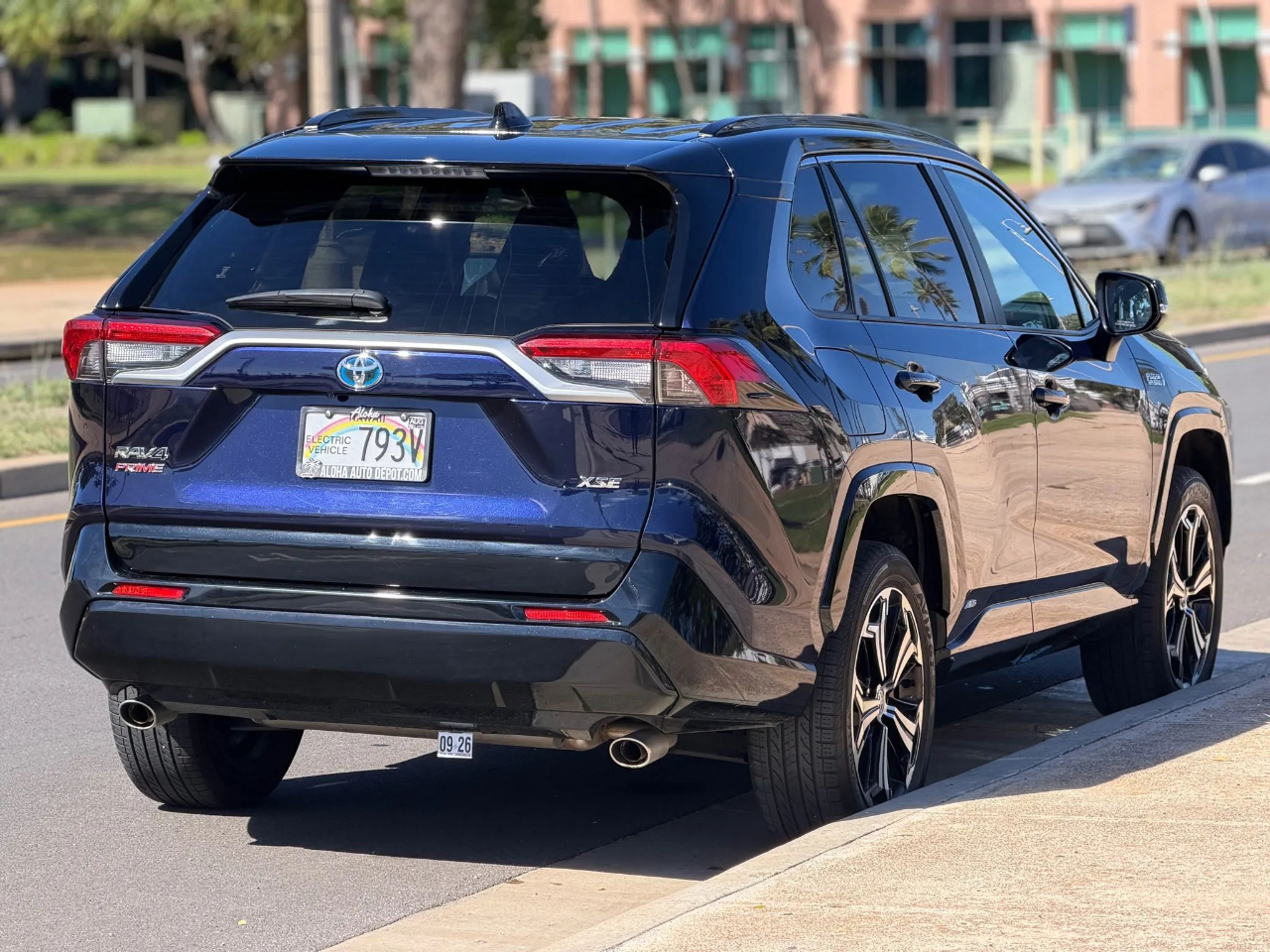 2021 Toyota RAV4 Prime XSE photo 4