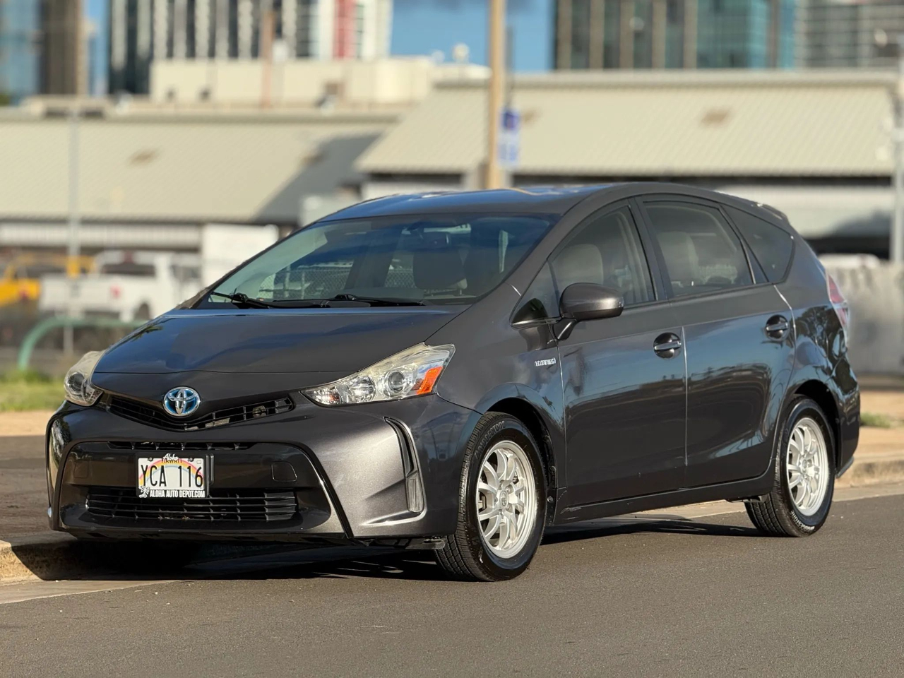 2015 Toyota Prius v Five