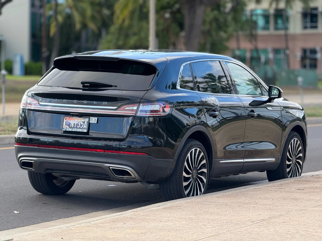 2022 Lincoln Nautilus Black Label photo 4