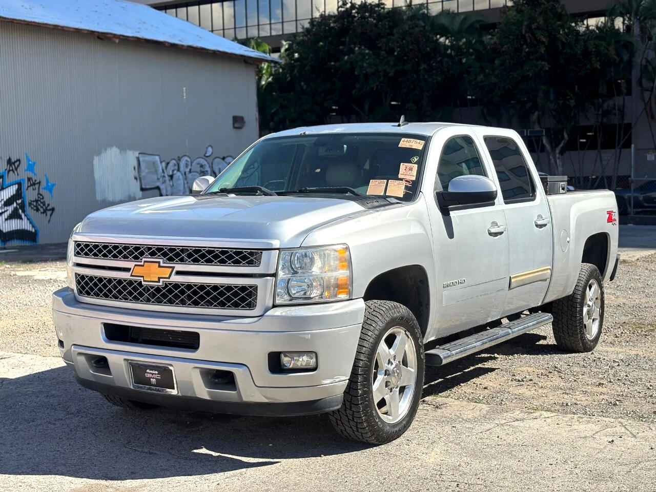 2013 Chevrolet Silverado 2500HD 4WD Crew Cab 153.7" LTZ