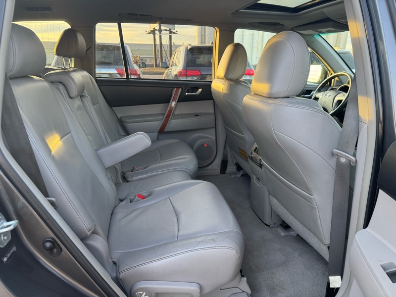 Toyota Highlander Limited 4WD 2010