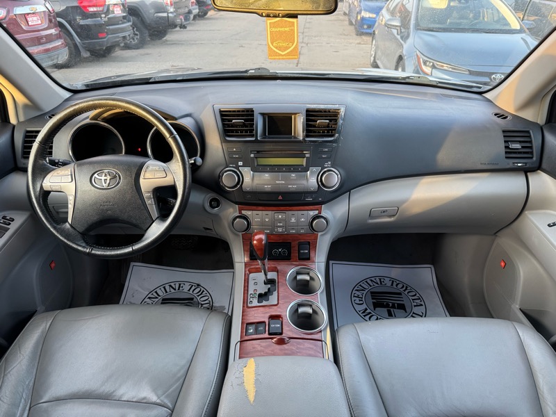 Toyota Highlander Limited 4WD 2010