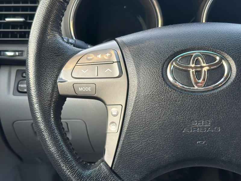 Toyota Highlander Limited 4WD 2010