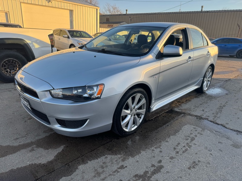 Mitsubishi Lancer ES 2013