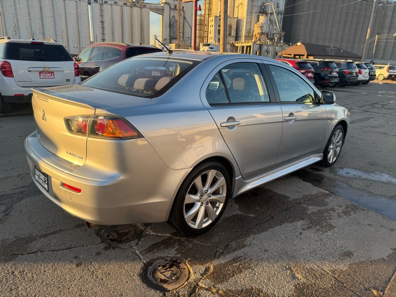 Mitsubishi Lancer ES 2013