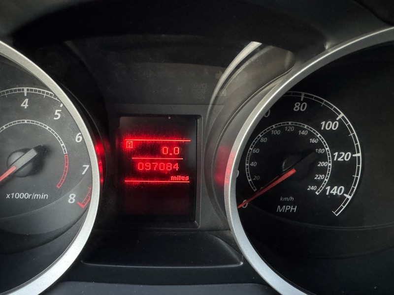 Mitsubishi Lancer ES 2013