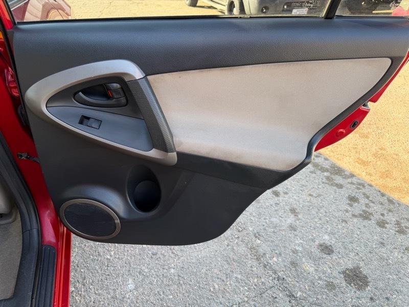 Toyota RAV4 Limited I4 4WD 2006