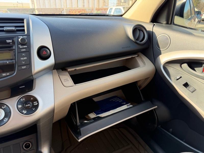 Toyota RAV4 Limited I4 4WD 2006