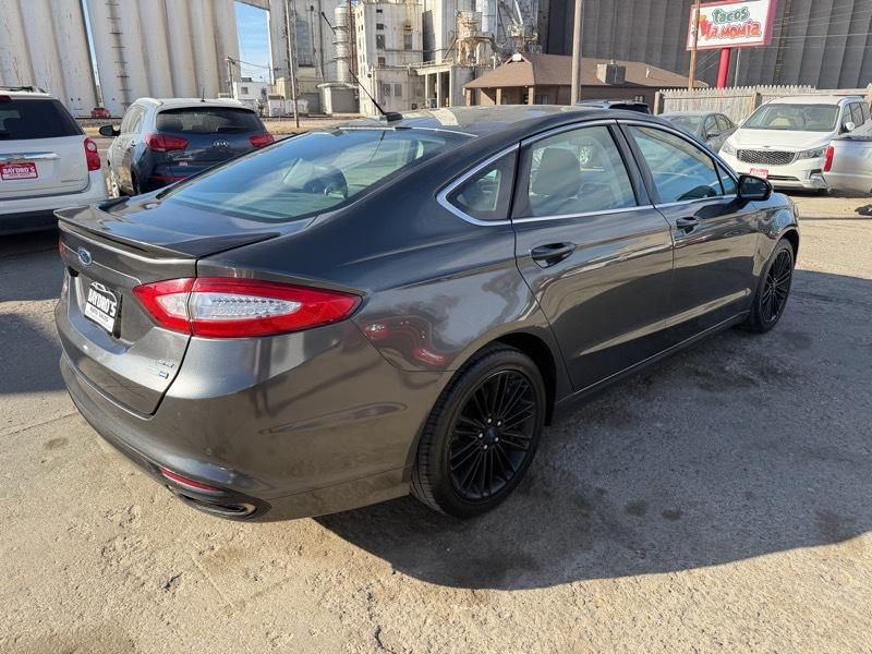 Ford Fusion SE 2016