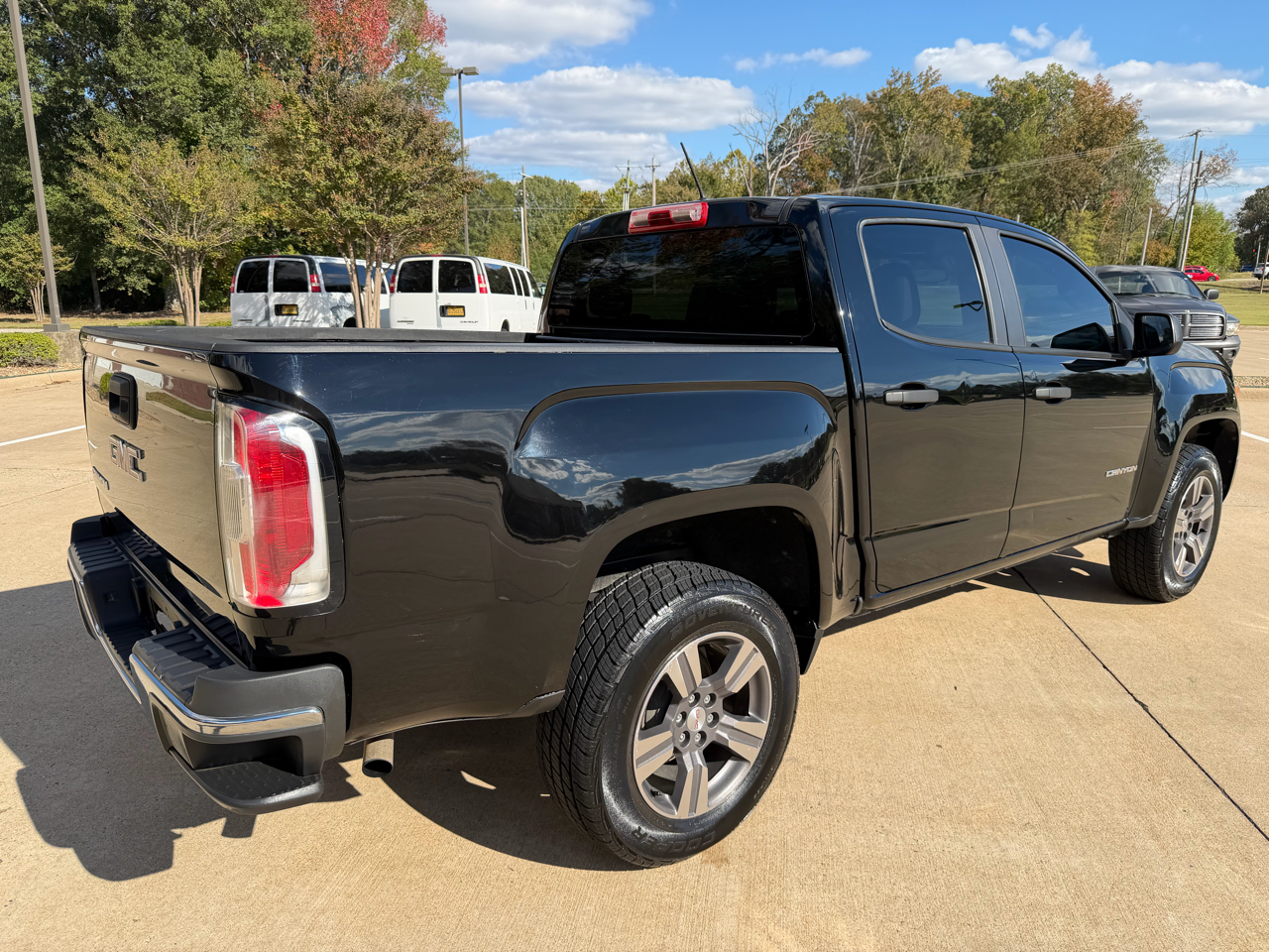 GMC Canyon Work Truck Crew Cab 2WD Short Box 2018 GMC Canyon Work Truck Crew Cab 2WD Short Box 2018