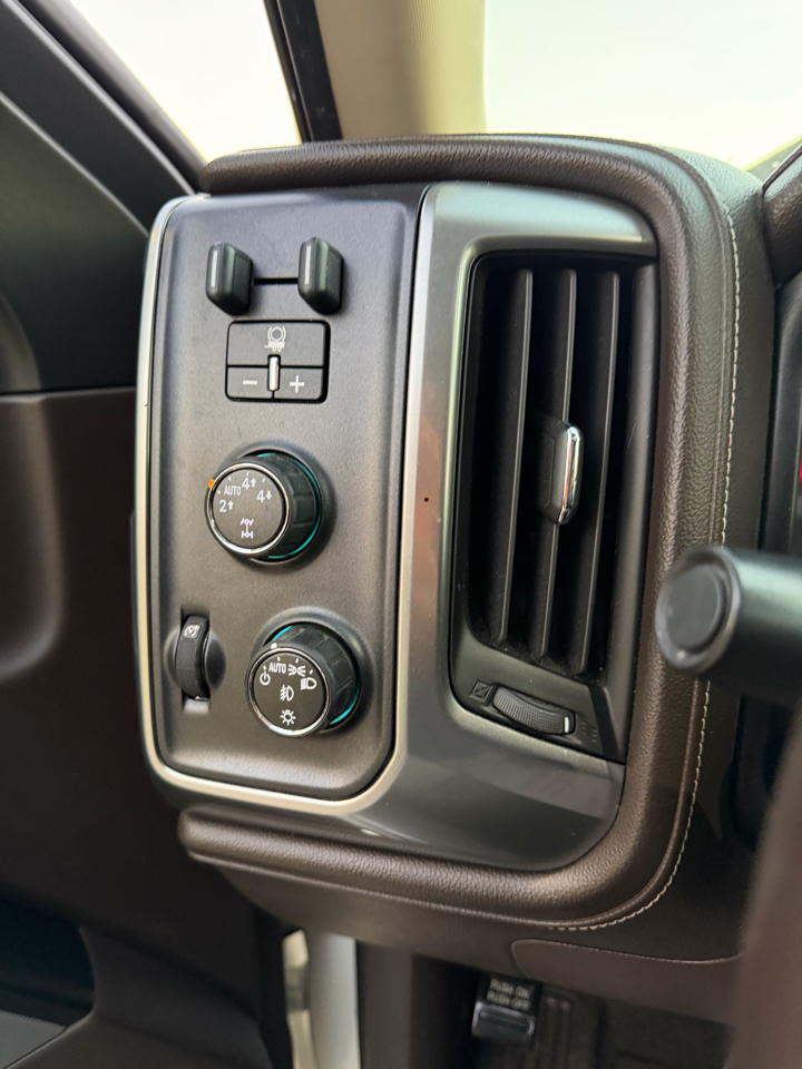 Chevrolet Silverado 1500 LTZ Z71 Crew Cab 4WD 2014 Chevrolet Silverado 1500 LTZ Z71 Crew Cab 4WD 2014