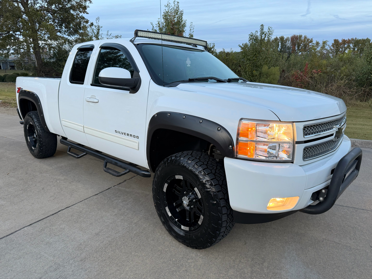 Chevrolet Silverado 1500 Z71 Short Bed 4WD 2013 Chevrolet Silverado 1500 Z71 Short Bed 4WD 2013