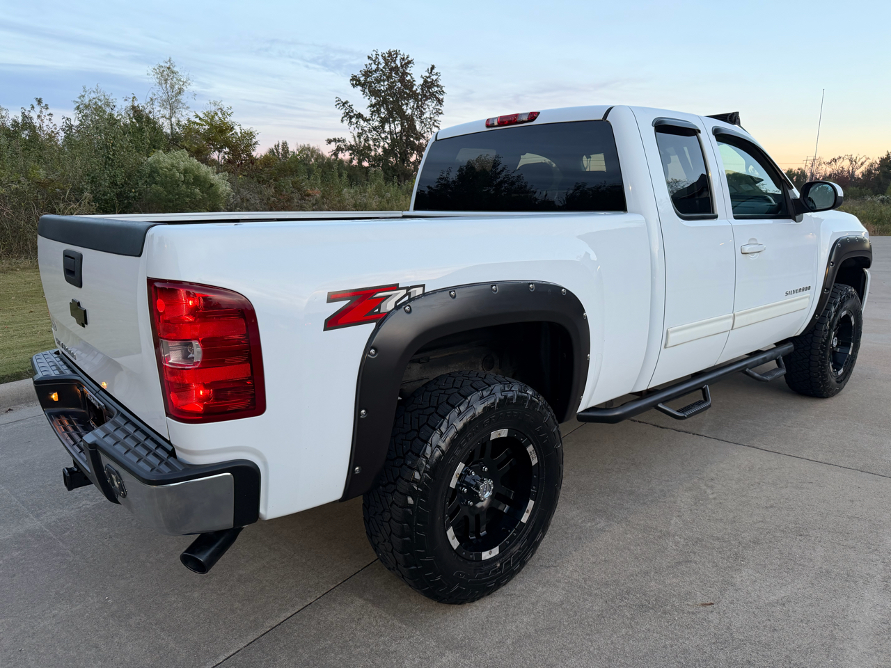 Chevrolet Silverado 1500 Z71 Short Bed 4WD 2013 Chevrolet Silverado 1500 Z71 Short Bed 4WD 2013