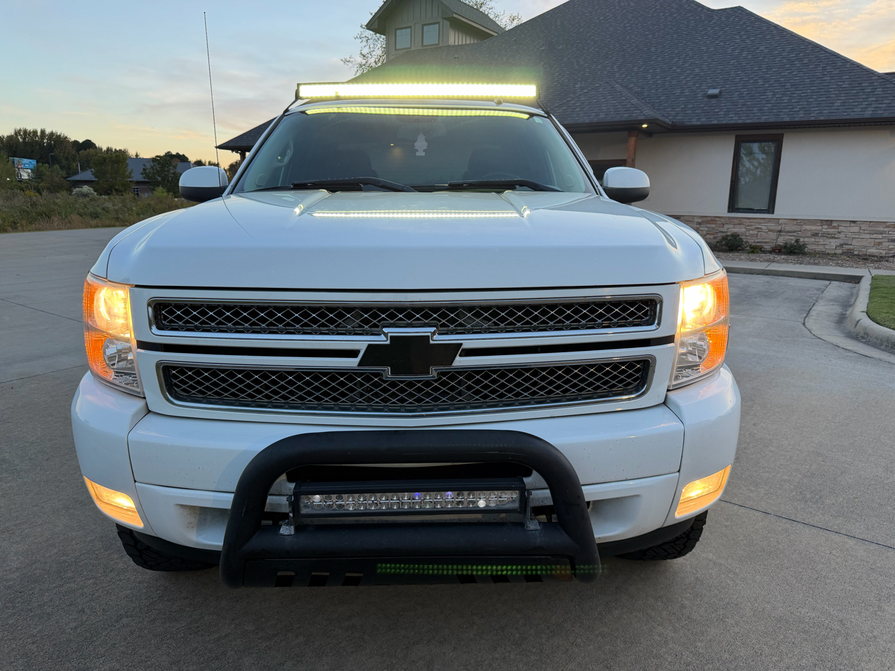 Chevrolet Silverado 1500 Z71 Short Bed 4WD 2013 Chevrolet Silverado 1500 Z71 Short Bed 4WD 2013