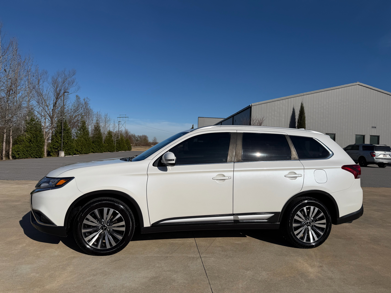 Mitsubishi Outlander SEL 4D SUV AWD 2020