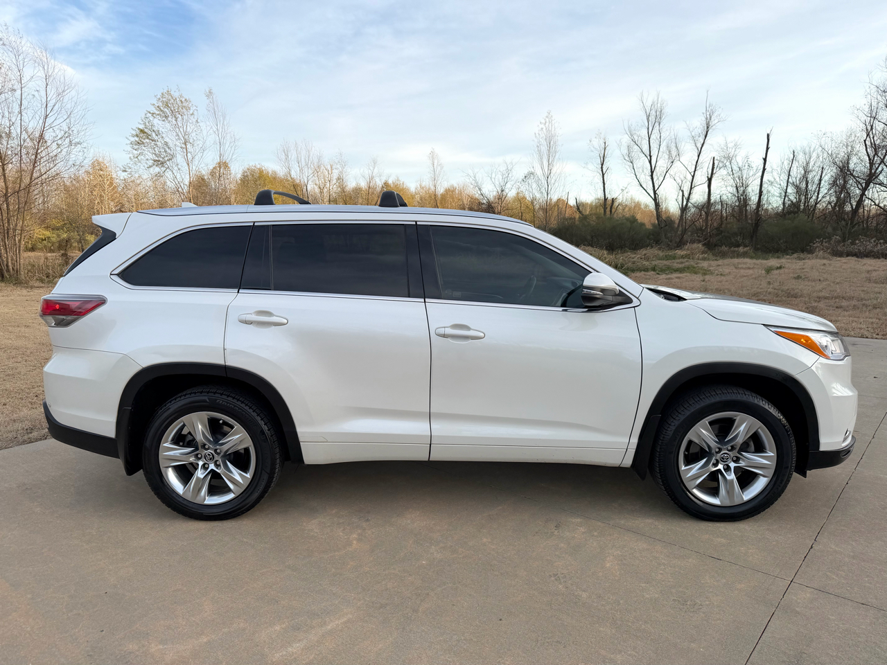 Toyota Highlander Limited FWD V6 2016