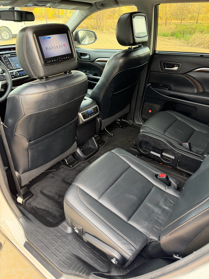 Toyota Highlander Limited FWD V6 2016