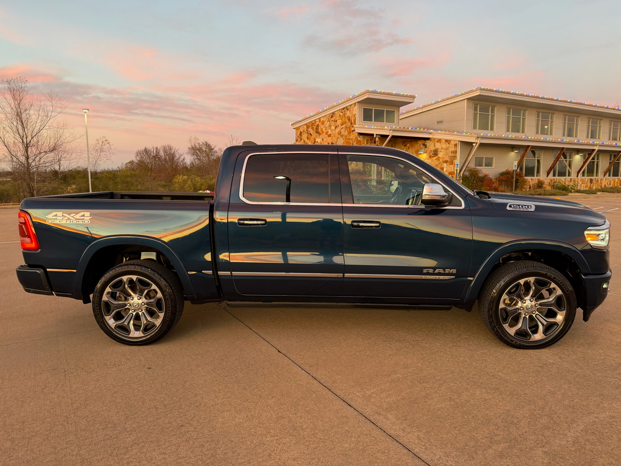 RAM 1500 Limited Crew Cab SWB 4WD 2020