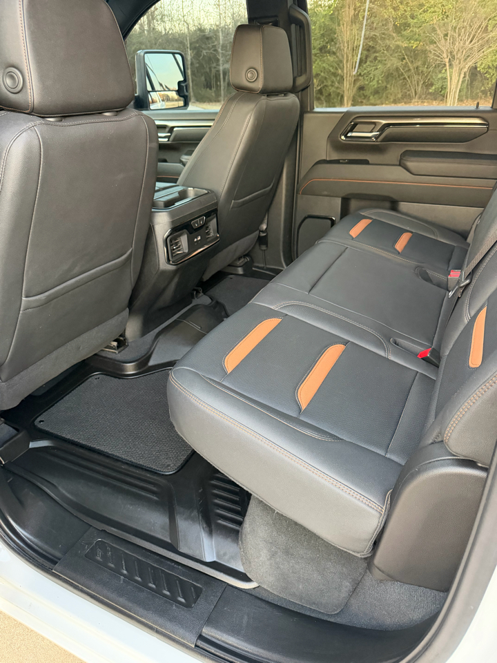 GMC Sierra 2500HD AT4 Crew Cab 4WD 2024