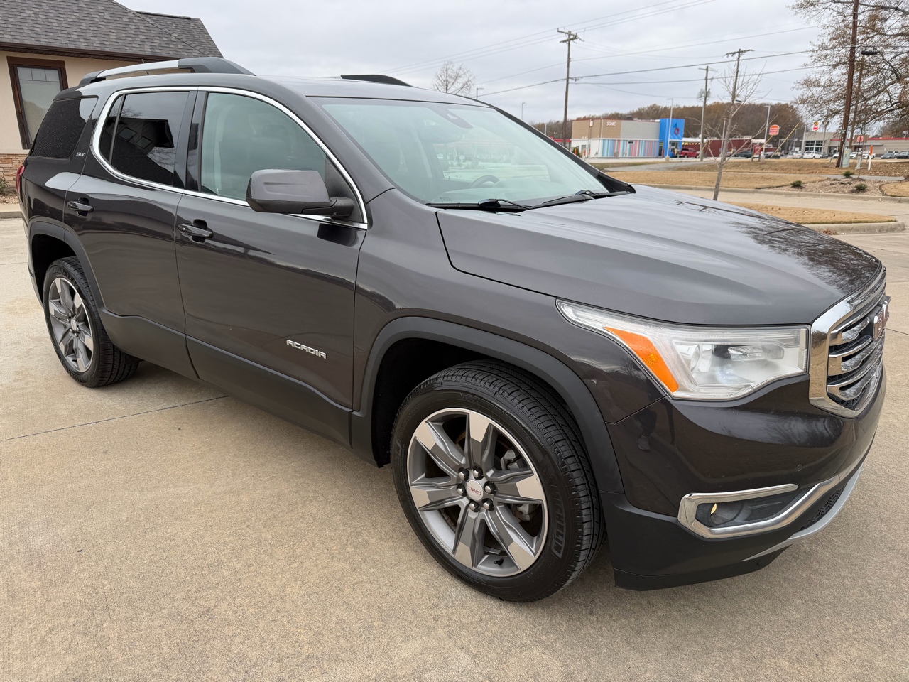 GMC Acadia AWD 4dr SLT2 2017