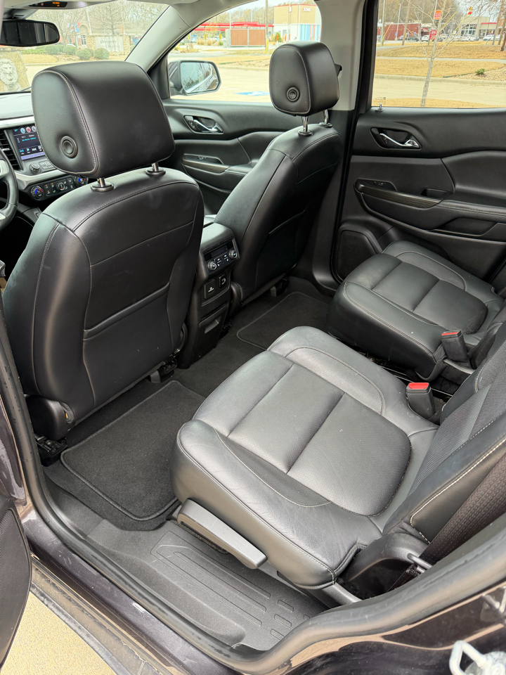 GMC Acadia AWD 4dr SLT2 2017