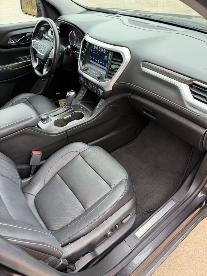 GMC Acadia AWD 4dr SLT2 2017