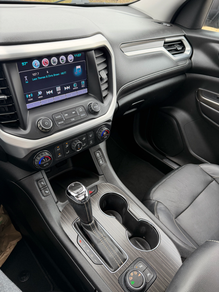 GMC Acadia AWD 4dr SLT2 2017